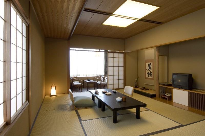 הצוקייצ'י Miyajima Grand Hotel Arimoto מראה פנימי תמונה