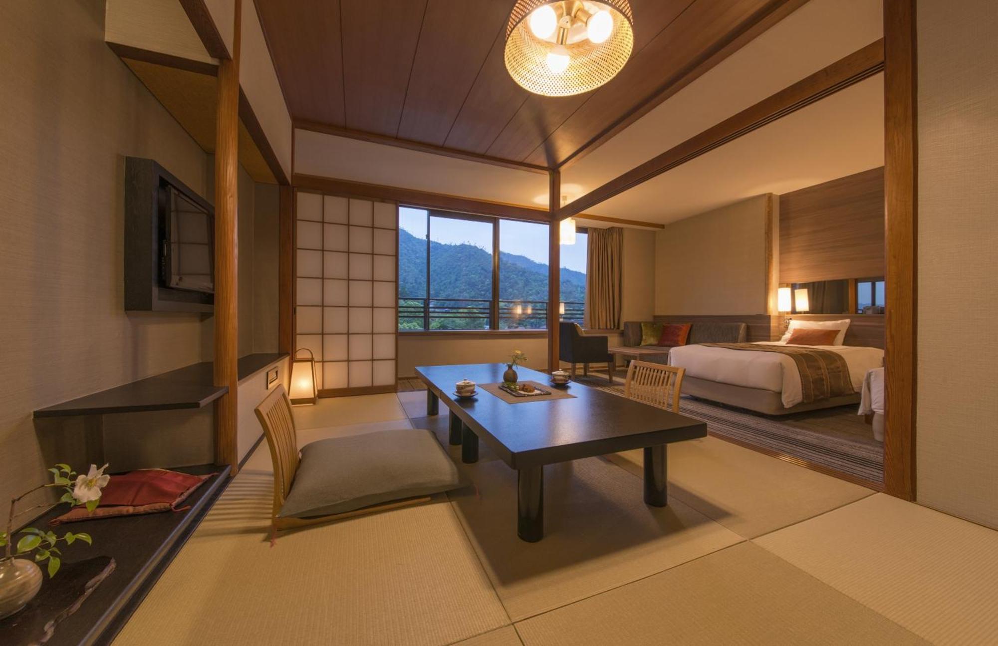 הצוקייצ'י Miyajima Grand Hotel Arimoto מראה חיצוני תמונה