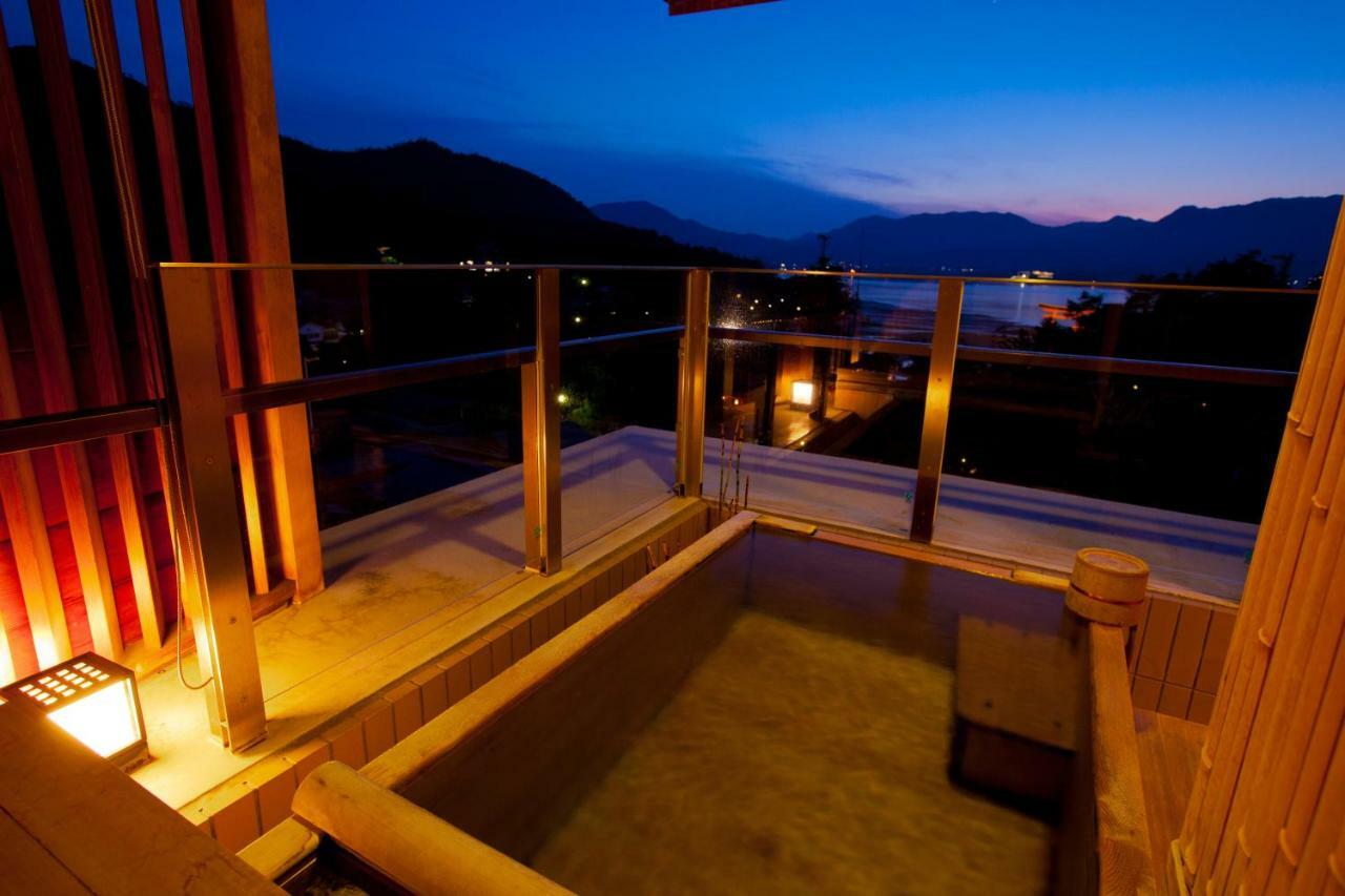 הצוקייצ'י Miyajima Grand Hotel Arimoto מראה חיצוני תמונה